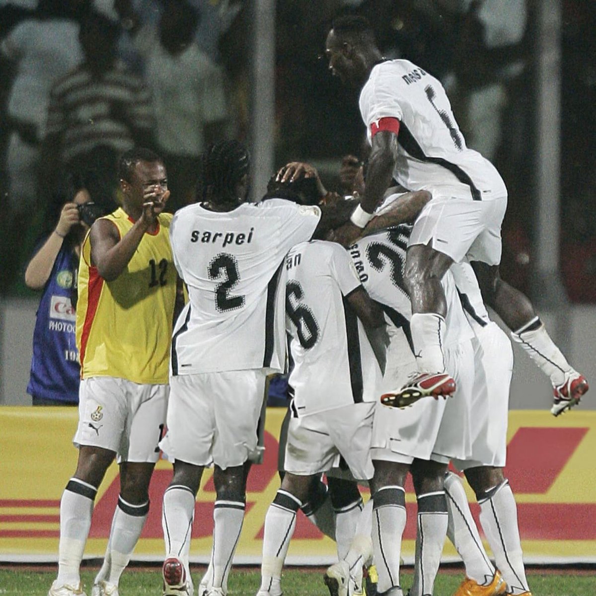 A clash loaded with talent and tension. 🇬🇭🇨🇮 Relive the 2008 #TotalEnergiesAFCON showdown.