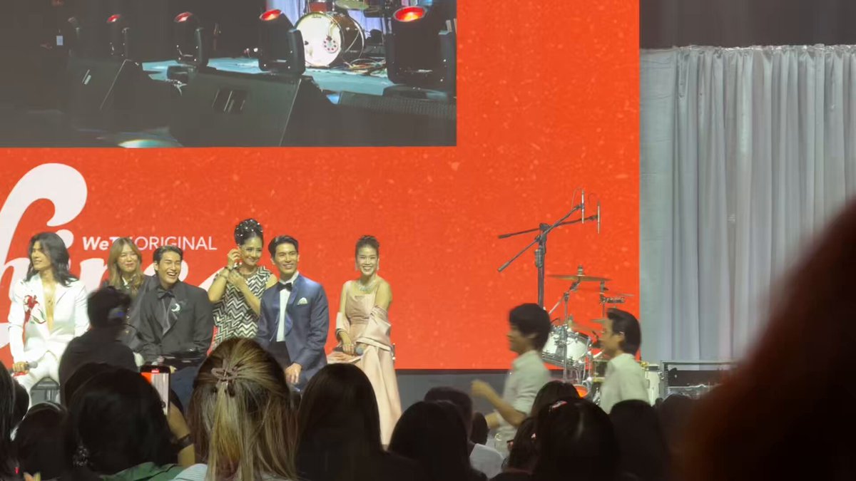 Krispond : พวกboc men เดินให้ดูหน่อยว่าต้องทำไง ดูพวกมันทำ 5555555555555555555555555 ไม่ชอบมาก555555555555555555555 #ShineTheSeries