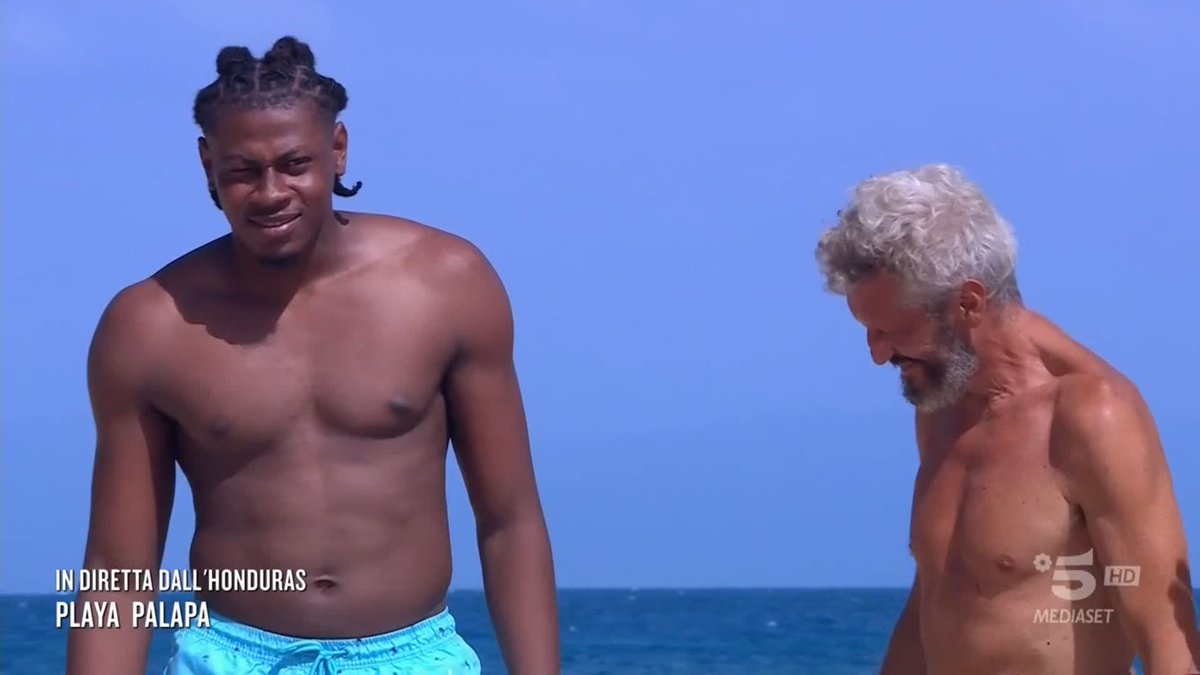 "Posso pagarti dopo il programma" 😂 Omar cerca di corrompere il suo nuovo avversario (Leão per gli amici) #Isola