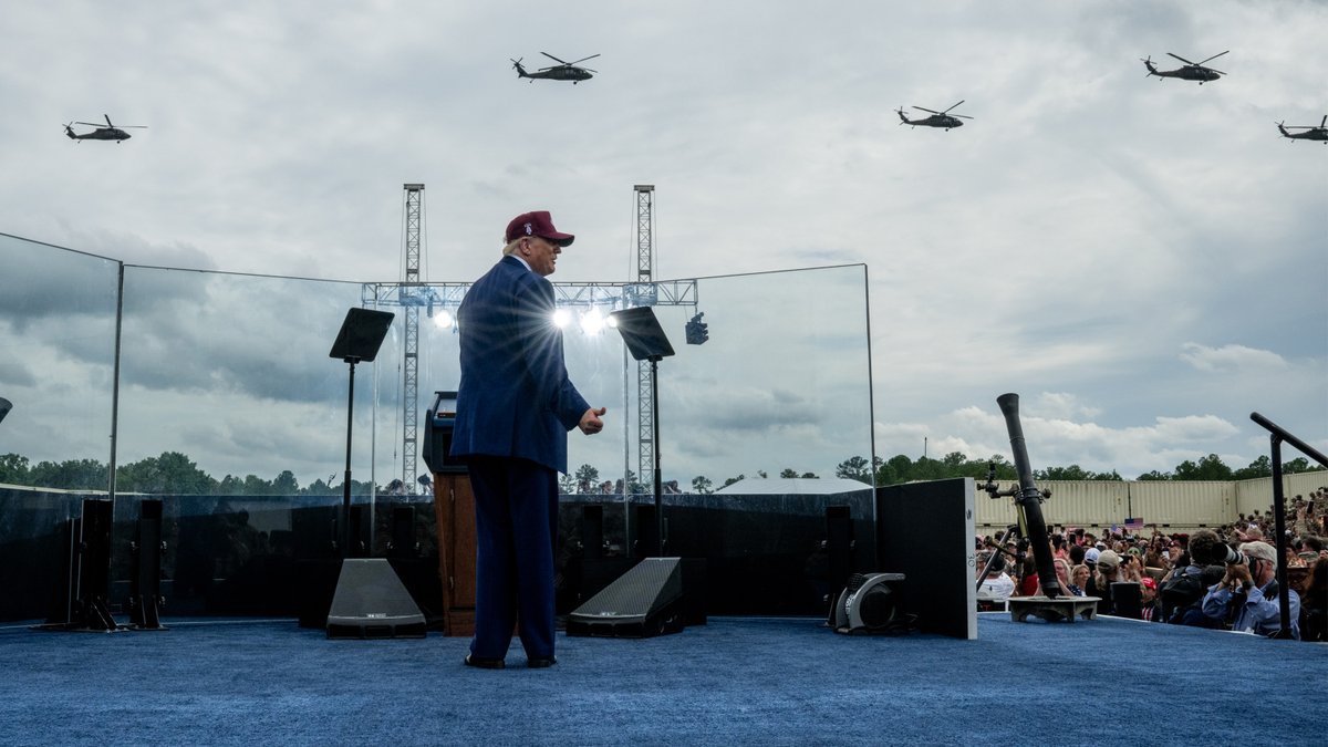 “I am more confident than ever that in the days ahead and every generation to come, the U.S. Army will heap glory upon glory. You will summon inexhaustible courage. You will protect every inch of U.S. soil, and you will defend America to the ends of the earth!” –President Trump