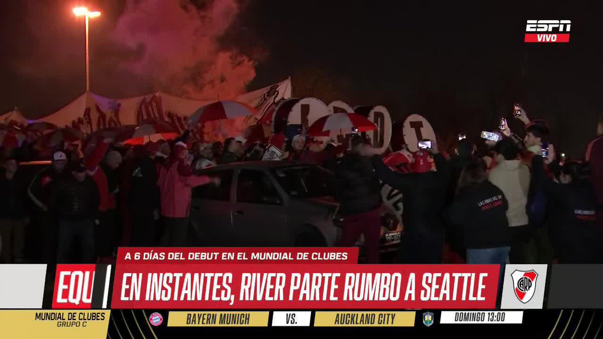 Enorme banderazo del hincha de River, comandado por LBDT, para despedir al plantel que se va al Mundial de Clubes El hincha siempre está y va a todos lados
