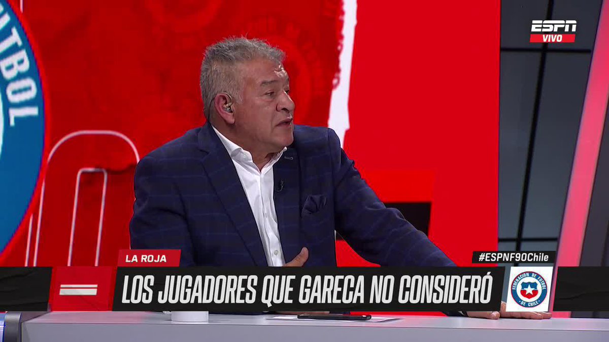 "CUANDO YO ERA DT DE #LAROJA SI GANABA EL EQUIPO ERA GRACIAS A BIELSA Y SI PERDÍAMOS ERA CULPA MÍA" Claudio Borghi recordó su paso como técnico de #LaRoja, donde vivió momentos muy complejos: "Fuimos primeros en las Eliminatorias y me hacían pelota igual"