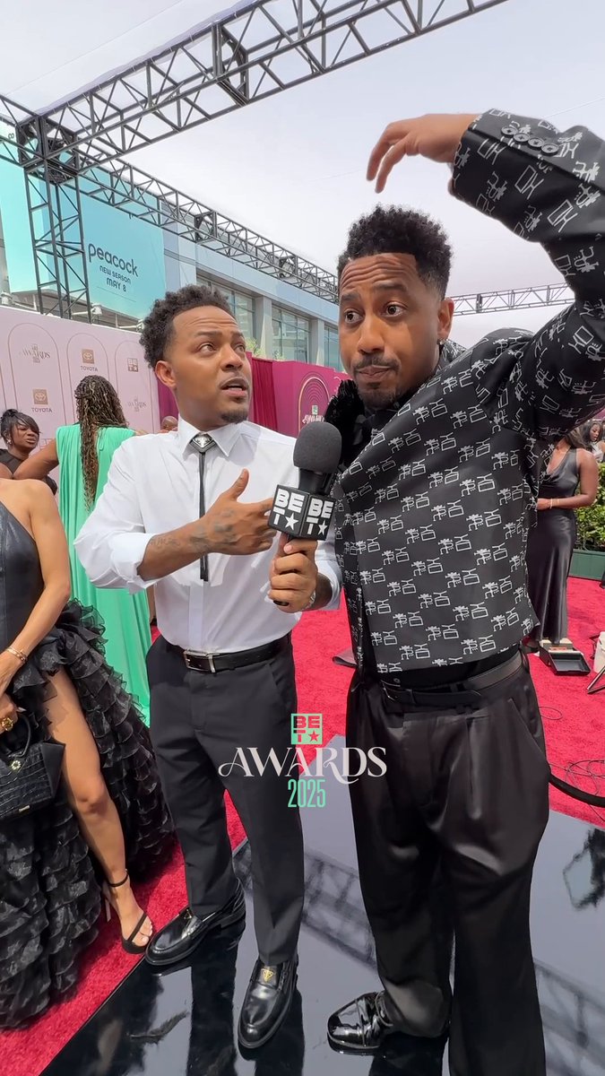 Looks like we just won the Lottery Ticket! 🤑 Bow Wow and Brandon T. Jackson on the carpet? It’s giving throwback, it’s giving brotherhood, it’s giving…new movie on the way? 👀 We’re tuned in. #BETAwards