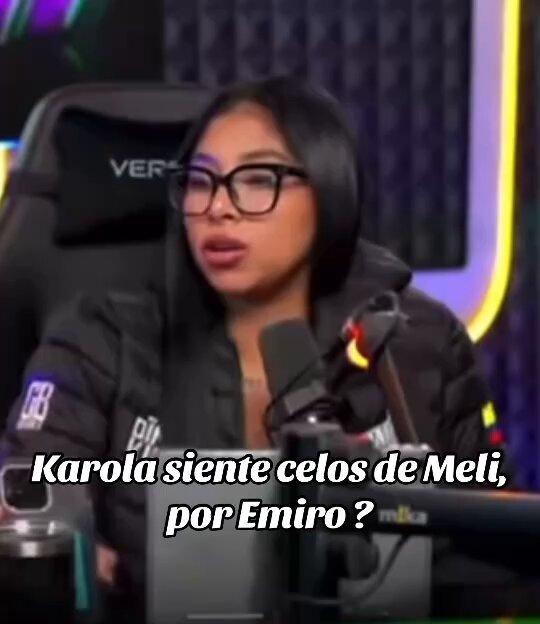 Que payasa la verdad, si ella quería recuperar esa amistad se jodió con esa forma de hablar y aparte ahora en el live cagandol@ más 🤦🏻‍♀️