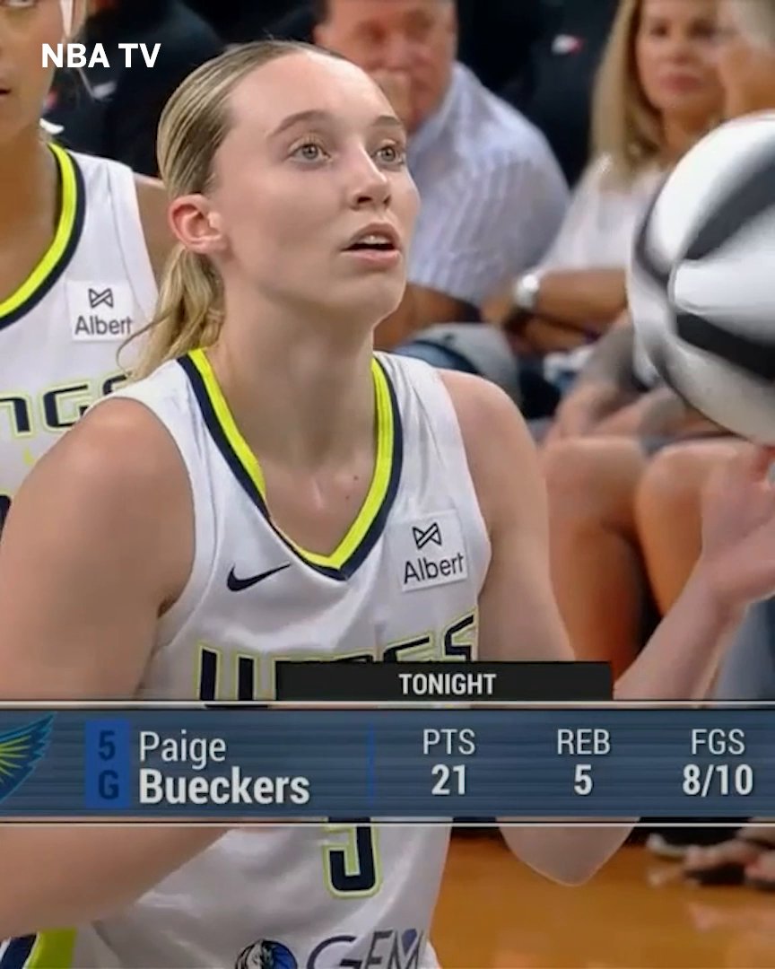 Safe to say Paige Bueckers was ready for her comeback 👏 She has 22 points in the first half in her first game back 🔥