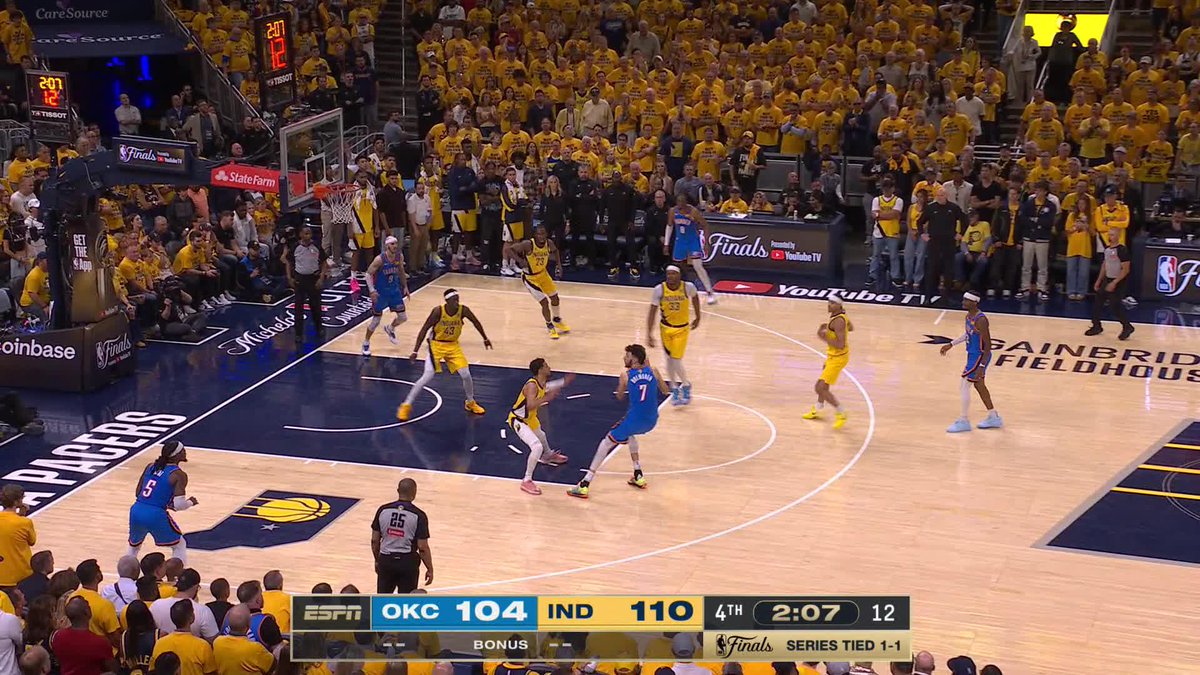 MYLES TURNER JANTANDO O CHET