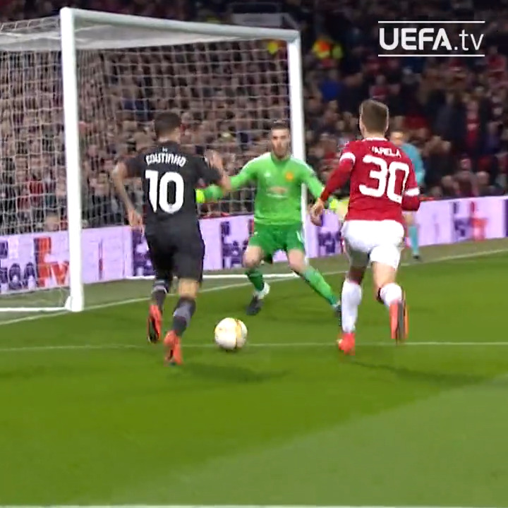 🔙 Run it back to Philippe Coutinho's masterclass at Old Trafford. Happy 33rd birthday, Phil. 🥳🇧🇷