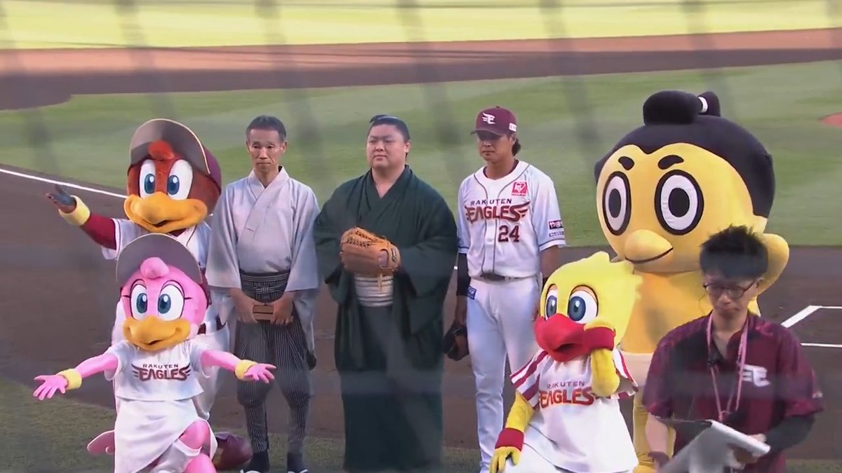 【セレモニアルピッチ】 宮城県栗原市出身の #時疾風 関がセレモニアルピッチに登場しました！⚾ 💪 #RakutenEagles #dragons #日本生命セ・パ交流戦2025 #交流戦 #セ・パ交流戦 #楽天モバイルパーク場所 👇ライブ配信はこちら