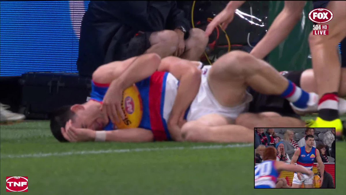 Hunter Clark coughs up the free kick for a dangerous tackle. 📺 Watch #AFLSaintsDogs LIVE on ch. 504 or stream on Kayo: ✍️ BLOG 🔢 MATCH CENTRE