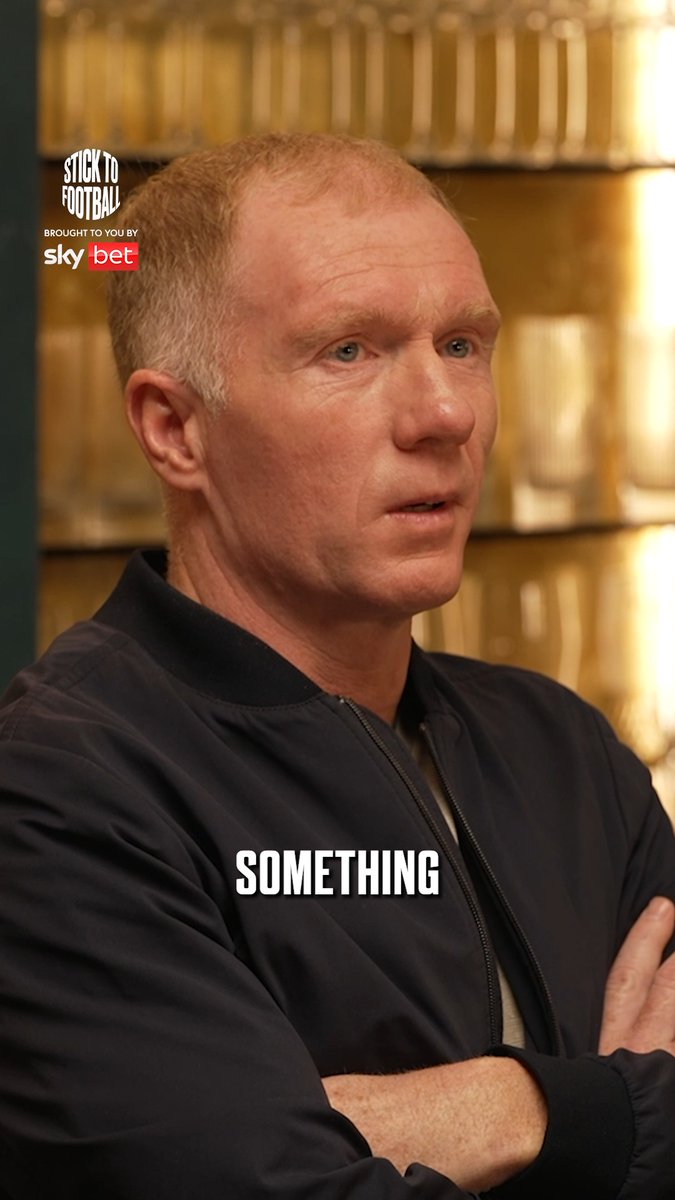 “Oh you cheat Scholsey!” 😂 Turns out even Scholsey has his own 'Hand of God' moment! ✋