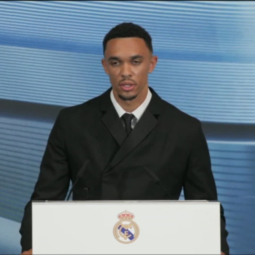 Trent Alexander-Arnold speaking in fluent Spanish at his Real Madrid unveiling 🇪🇸