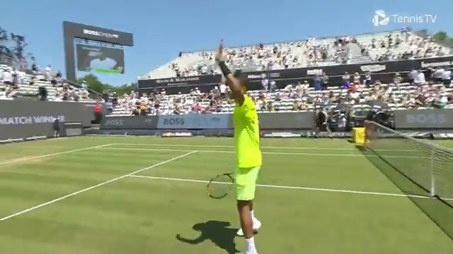All gas, no breaks 🏎️ Félix AugerAliassime produces a stunning display to take down Mpetshi Perricard 6-4 6-4 and reaches the quarter-finals in Stuttgart. BOSS OPEN | #BossOpen