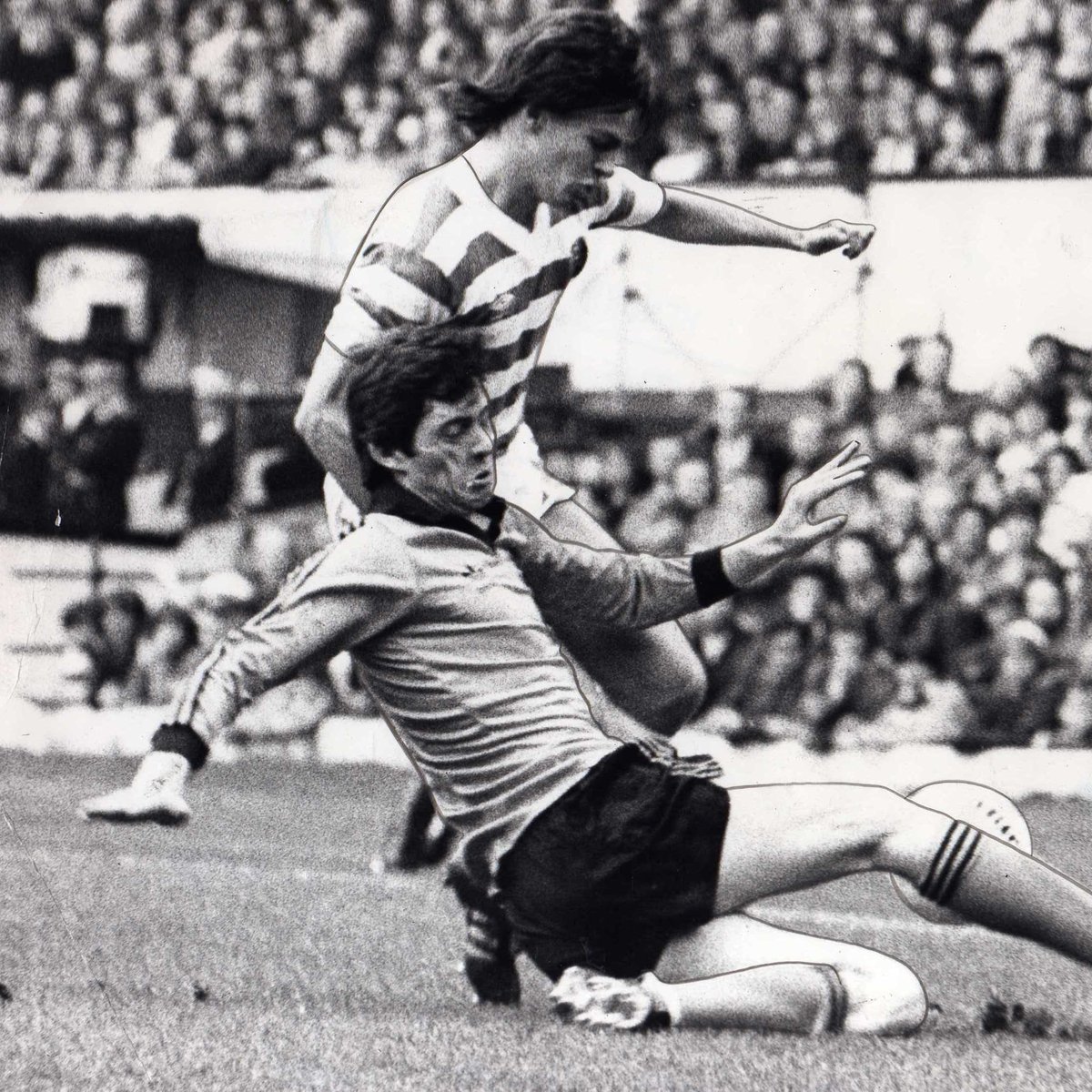 8️⃣7️⃣2️⃣ appearances 🏆🏆 Two Scottish League Cups 🥇 Scottish Premier Division champion Wishing #DUFC icon, Dave Narey MBE, a happy 69th Birthday! 🎂