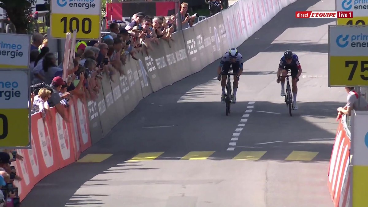Formidable mano a mano entre Marlen Reusser et Demi Vollering sur la première étape du Tour de Suisse, et c'est la Suissesse qui s'impose à Gstaad ! #lequipeVELO