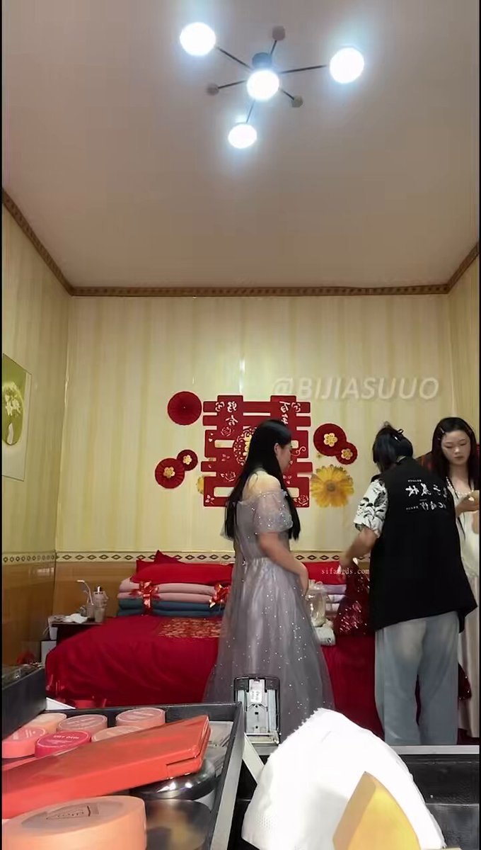 什么都不如新娘结婚当天的乃好看。