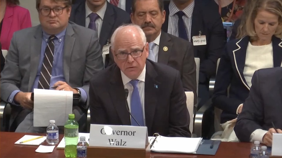 Rep. Comer: Trump secured the border without any legislation... Gov. Walz: Everything's fixed?