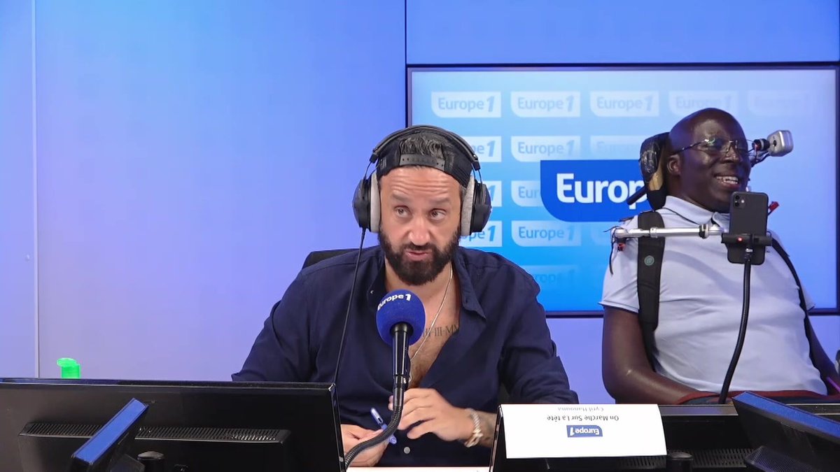 « J’ai eu un véritable coup de cœur pour lui, je suis très content qu’il soit là » : Cyril Hanouna accueille Sidi dans le studio d’#OMSLT sur #Europe1.