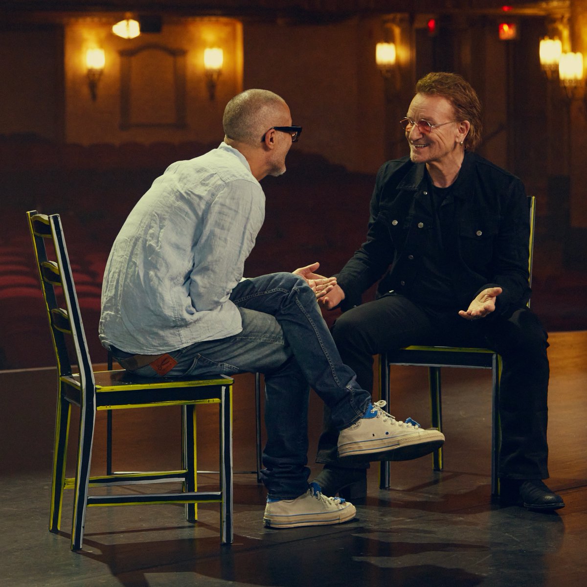 Bono joins Zane Lowe at Beacon Theatre to discuss Bono: Stories of Surrender, his new documentary now streaming on Apple TV+. Full interview on Apple Music and YouTube.
