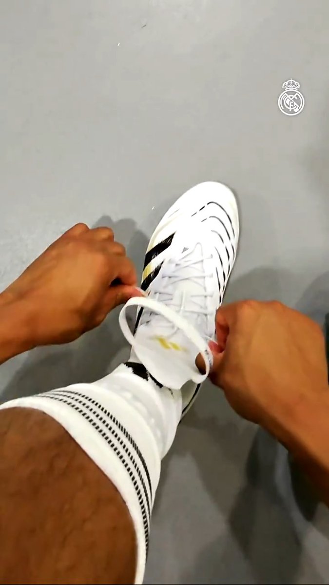 👀 POV: انت ترينت، واليوم هو أول يوم إلك كلاعب ريال مدريد. #WelcomeTrent | #RoadToGlory | adidas Football