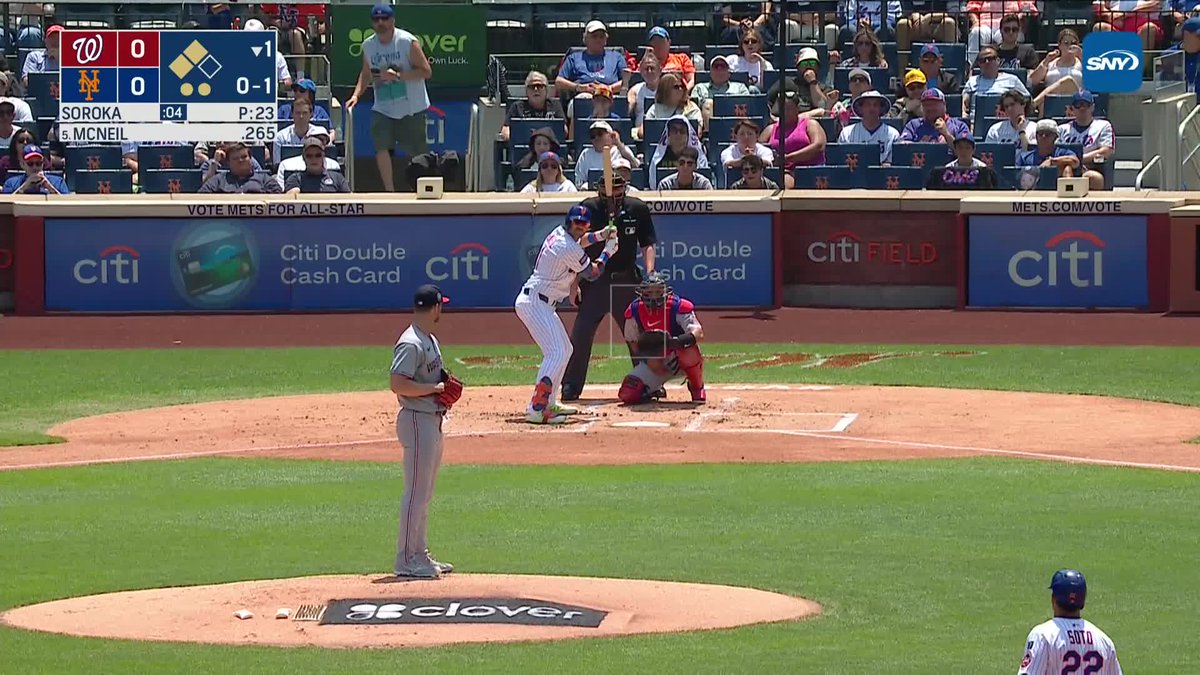 JEFF McNEIL STAYS HOT! A THREE-RUN BLAST IN THE FIRST!
