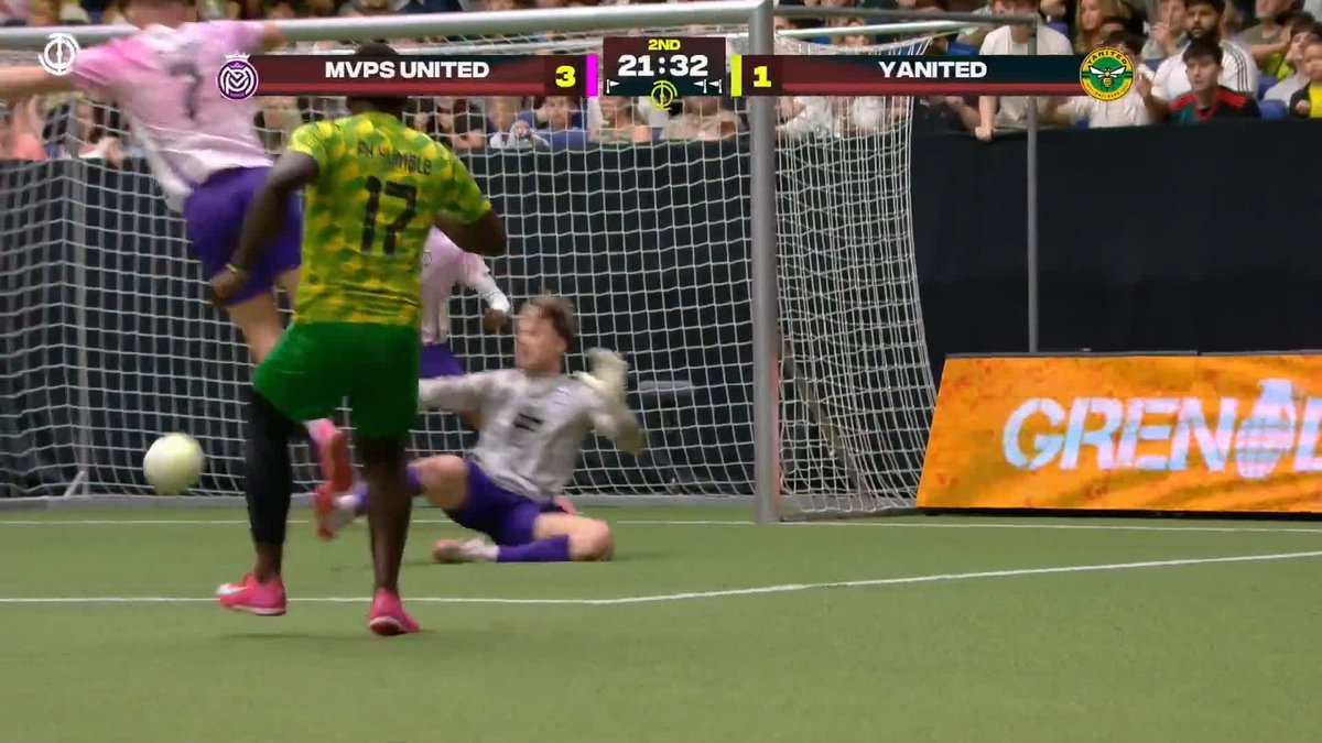An unbelievable save from the MVPS United goalkeeper to hold on to a two goal lead 😮