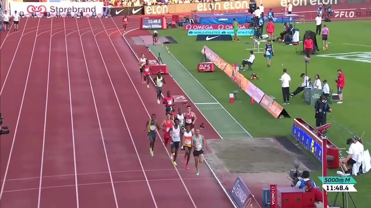 🤯 U.S. OUTDOOR 5K RECORD FOR NICO FREAKIN YOUNG! 🤯 Young runs 12:45.27 to beat Grant Fisher's 12:46.96. #OsloDL &amp; #DiamondLeague coverage presented by Fleet Feet &amp; Tracksmith