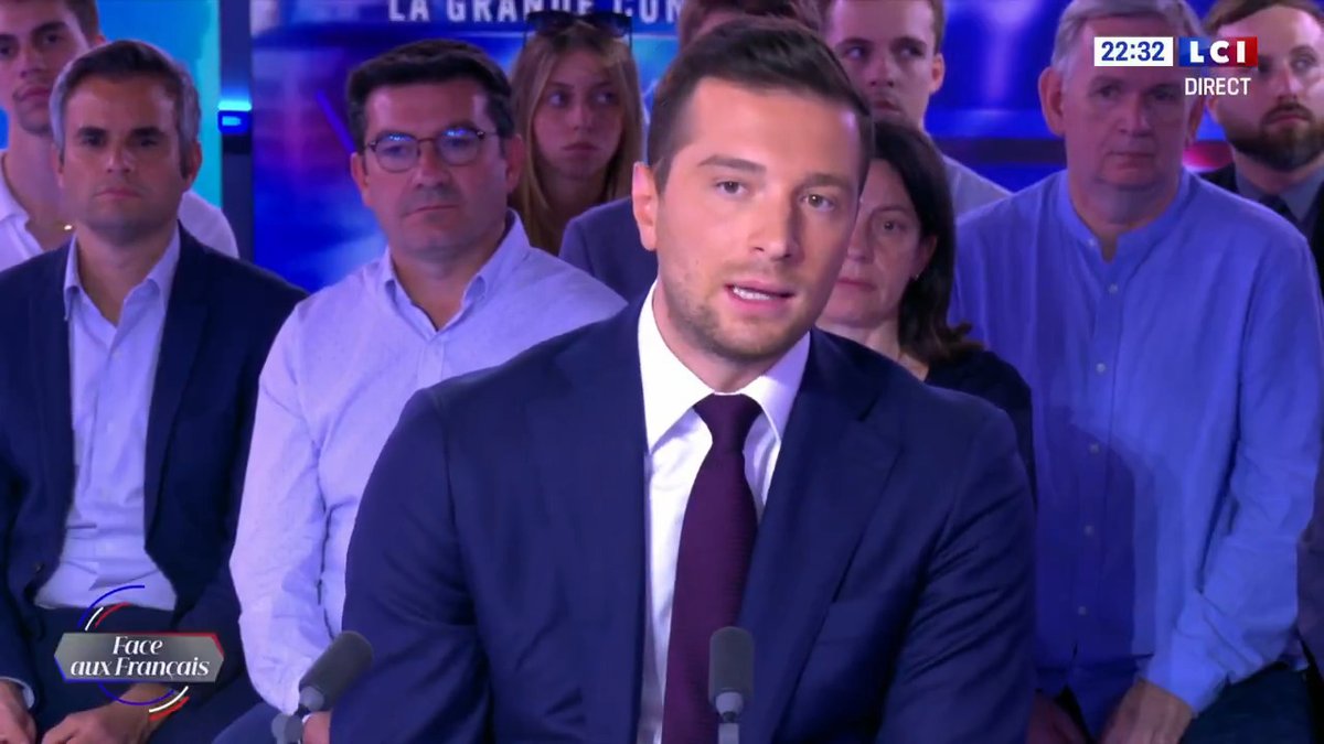 Être Français, c'est un honneur et une fierté. La nationalité française s'hérite ou se mérite : je souhaite durcir les critères d'acquisition de la nationalité française et je souhaite supprimer le droit du sol. #LaGrandeConfrontation