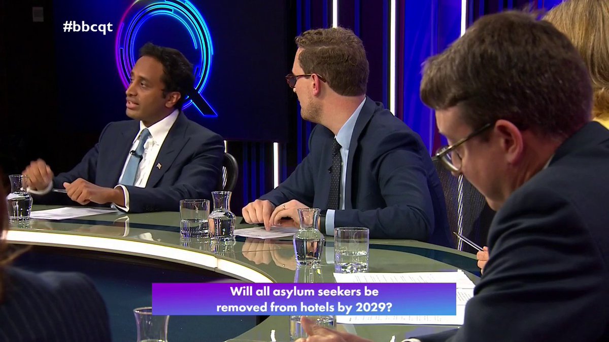 “I would ask any of you to look at those babies and children and say ‘go back where you came from’” “I made the case that this government prioritises foreign citizens… I rest my case” Labour’s Darren Jones and Reform UK’s Zia Yusuf debate small boat crossings #bbcqt