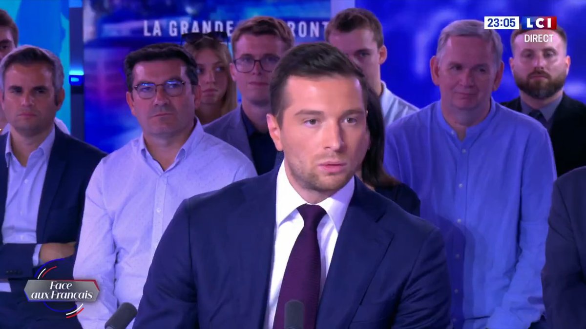 Bruno Retailleau n'a rien fait si ce n'est occuper le ministère de la Parole. Il est assis, tous les mercredis en conseil des ministres, avec des socialistes et des macronistes qui accusent les pires résultats en matière de sécurité et d'immigration. #LaGrandeConfrontation