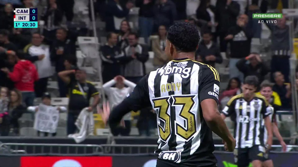 Quase um golaço de Rony. 🎥 Premiere | ge