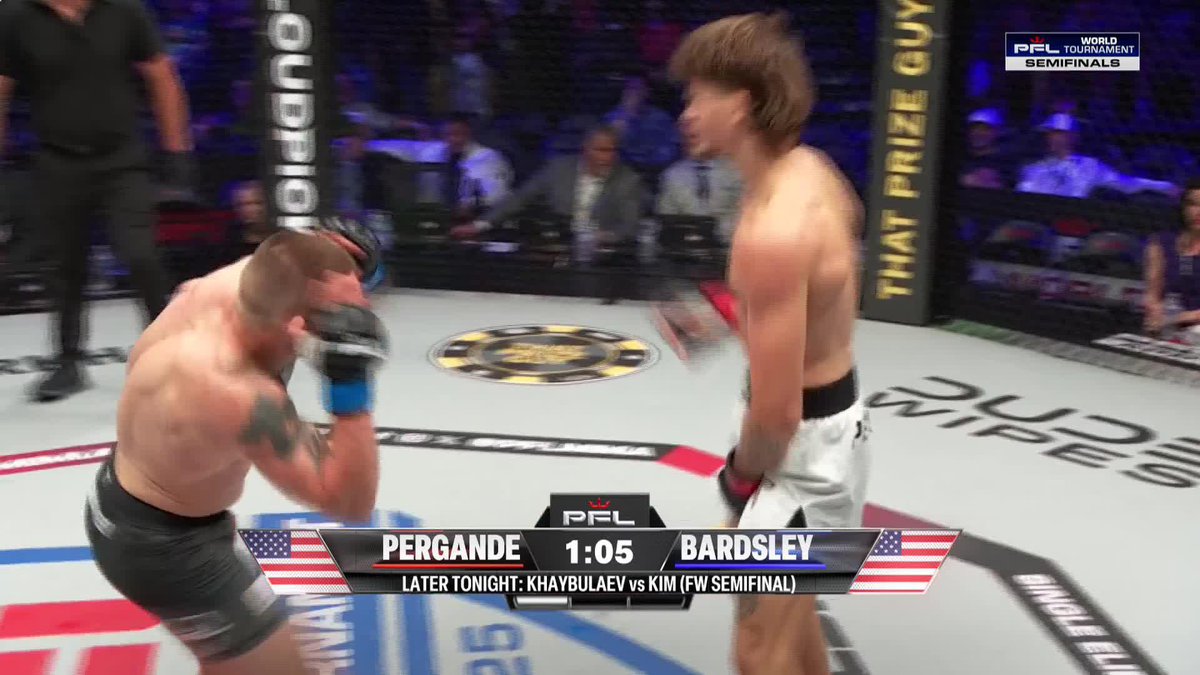 …what was the ref doing here???? #PFLWorldTournament