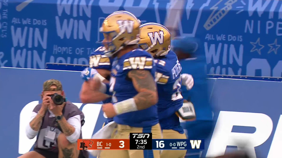 WHAT A RUN BY THE ROOKIE #ForTheW