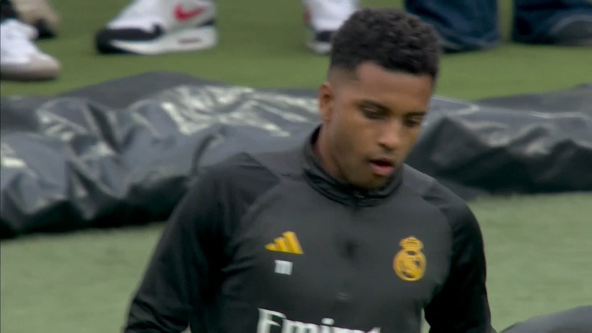 "He's a phenomenon" 🗣️ Gabriel on whether his international team-mate Rodrygo was headed to the Emirates 👀