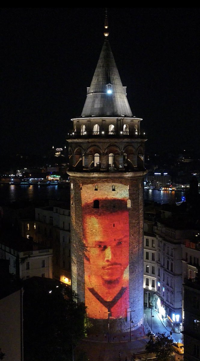 Türkiye’nin en büyüğüne hoş geldin Leroy Sané! 💛❤️