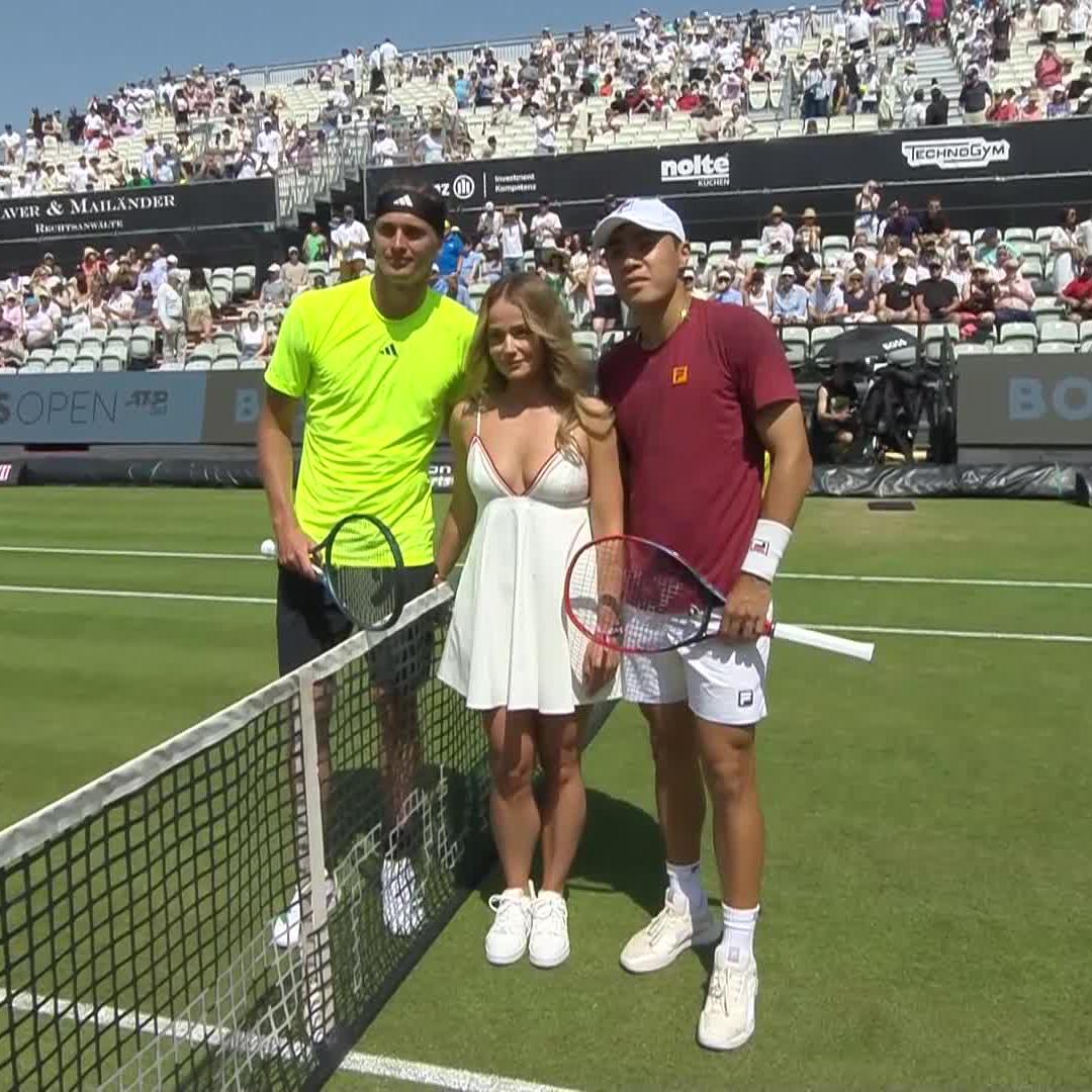 For a spot in the semi-finals 🍿 Zverev takes on Nakashima at the #BOSSOPEN 🌱 LIVE STREAM: