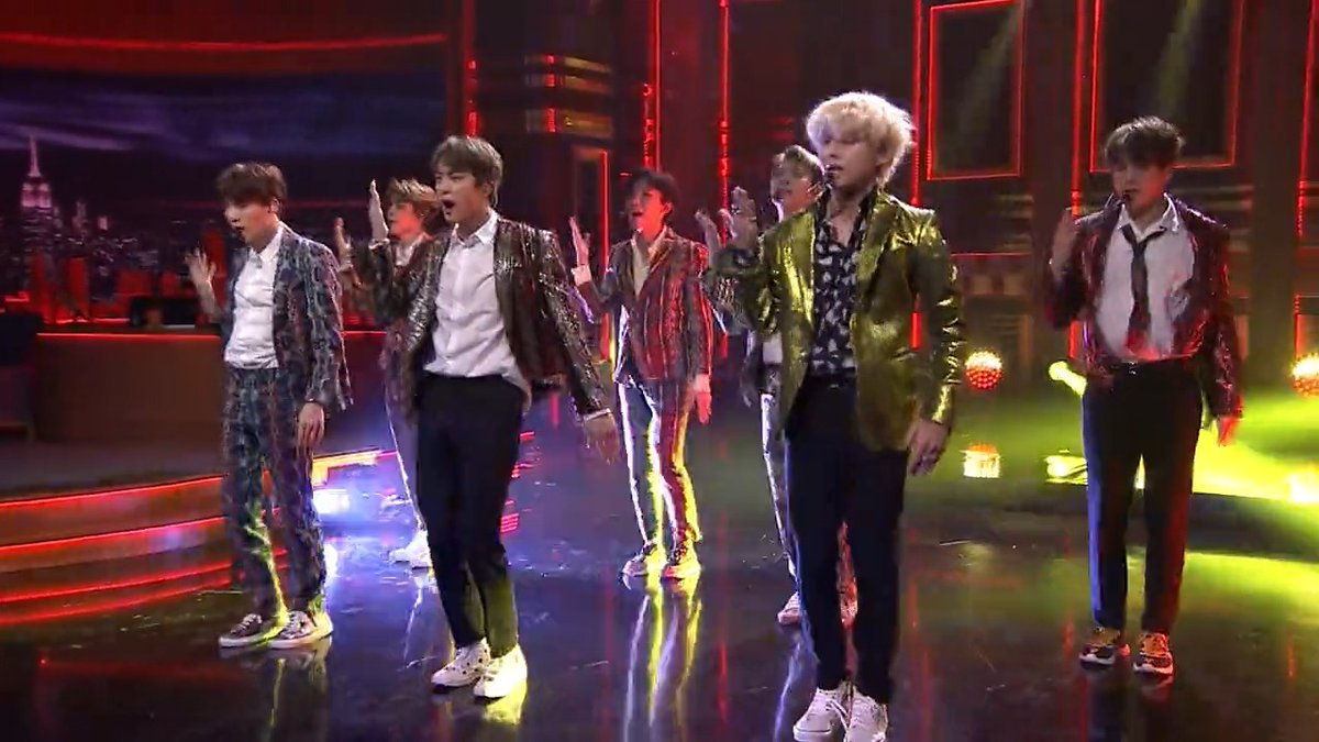 Can't wait for moments like this again soon 🫰👀 BTS_official performs “IDOL”! #FESTA2025 #FallonFlashback