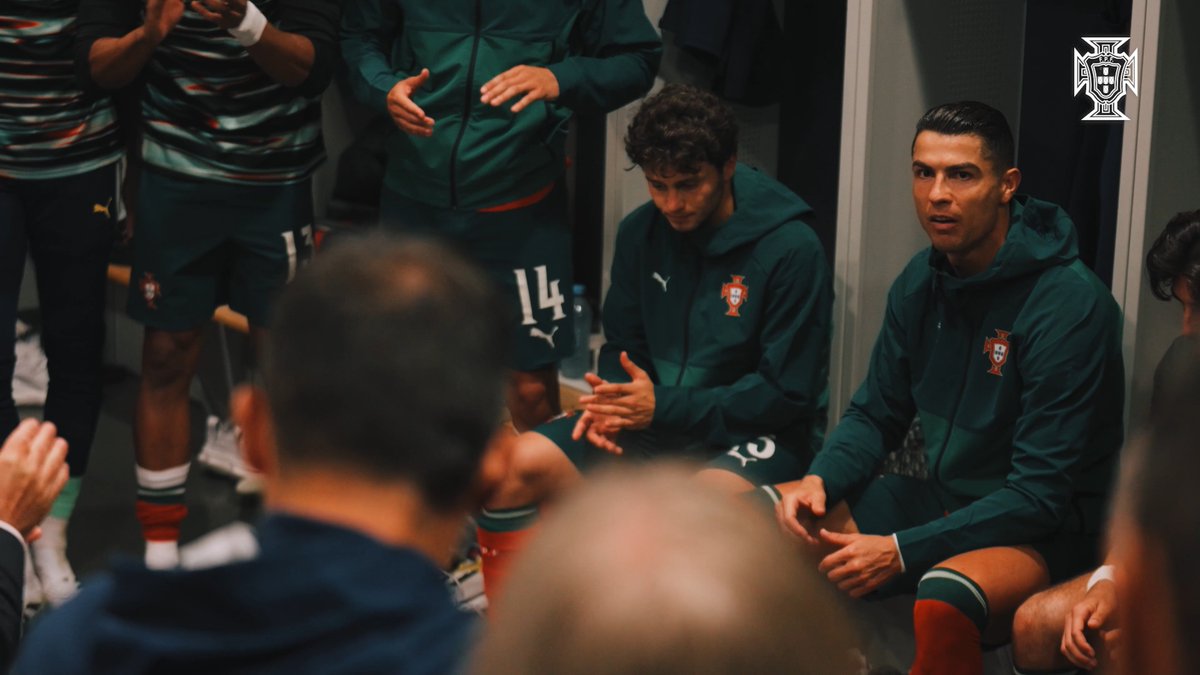 Capitão. ©️🇵🇹 Podes ver 𝗣𝗼𝗿𝘁𝘂𝗴𝗮𝗹 𝗢𝗻 𝗩𝗶𝗲𝘄 #50 aqui 👉 #FazHistória | #NationsLeague