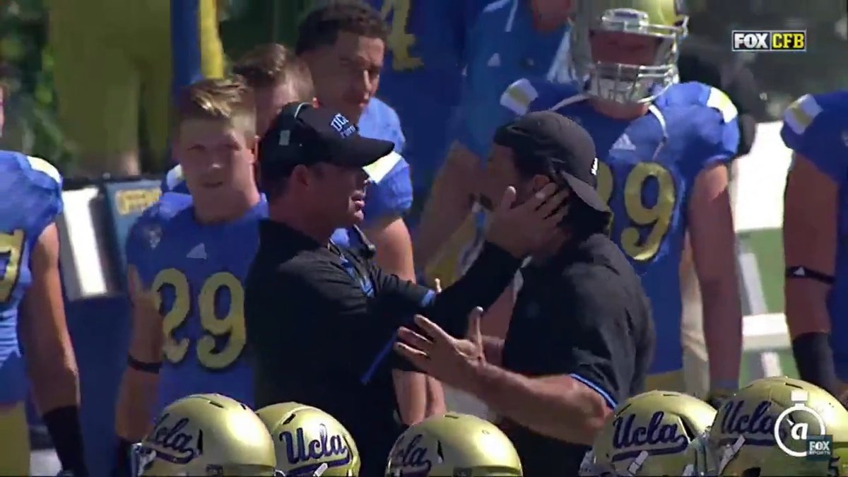 When the Oregon Offense made a Defensive Coordinator rage quit. 🧨😡