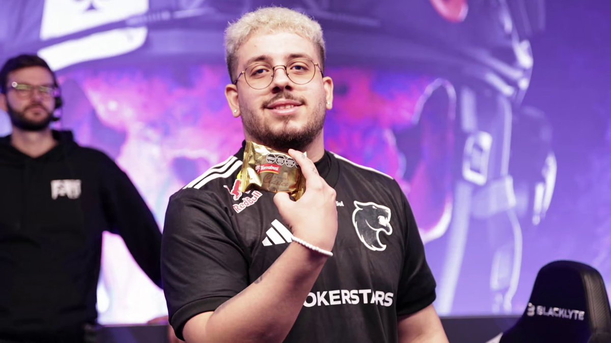 Kaike ganó un regalo riquísimo (perdon el portunhol) #BLASTtvMAJOR