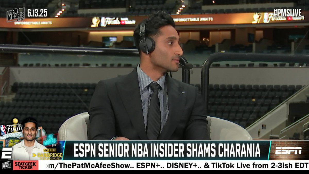 "The focus of the Suns' conversation has been on a few of the teams and here they are: the Houston Rockets, the Miami Heat, and the Minnesota Timberwolves." Shams Charania discusses the three teams in talks with acquiring Kevin Durant 👀 (via Pat McAfee)