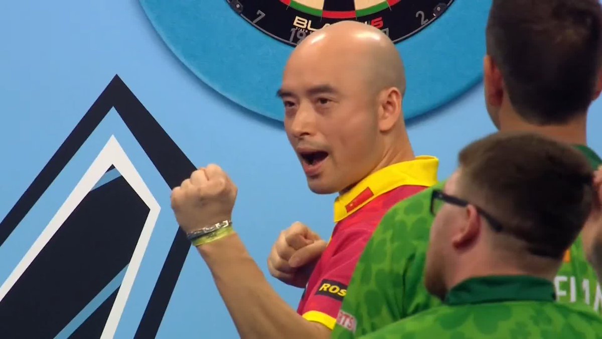 CHINA ON CUSP OF A HUGE UPSET! What sort of thing is happening here? Republic of Ireland spurn more opportunities at a double, and China make it three legs on the spin to lead 3-2! 📺 #WCOD25 | First Round
