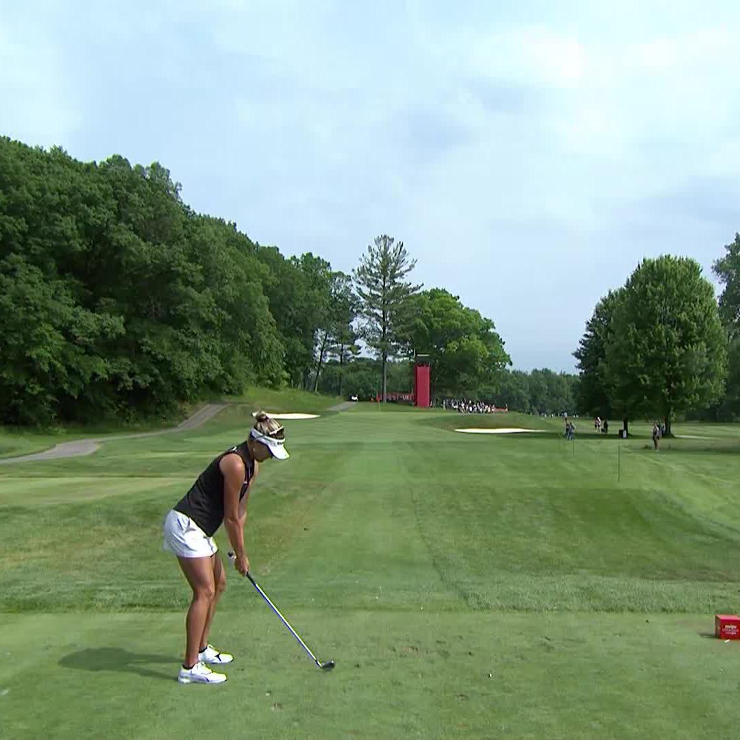 A nice birdie from Lexi moves her to -5 and T14, she's not far off the lead 😤 Watch live now on Golf Channel