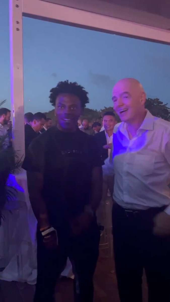 FIFA President Gianni Infantino and Speed⭐️ at the FIFA World Cup 26: One Year To Go Show in Miami 🤝🎉