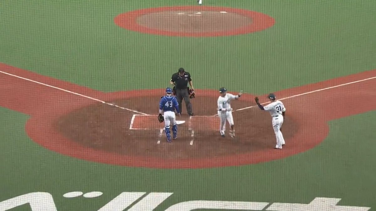 埼玉西武 #長谷川信哉 選手の第4号ソロホームラン🌈 #seibulions #日本生命セ・パ交流戦2025 #交流戦 #セ・パ交流戦 👇ライブ配信はこちら