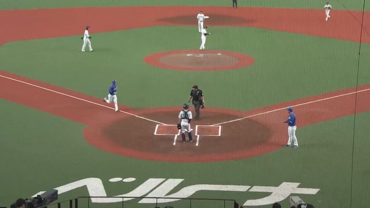 中日 #村松開人 選手に第2号ソロホームランを許す... #dragons #日本生命セ・パ交流戦2025 #交流戦 #セ・パ交流戦 👇ライブ配信はこちら