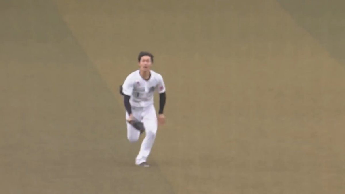 #イケメンベースボール 躍動🥳 これはデジャブ⁉️ 千葉ロッテ #藤原恭大 選手が華麗なスライディングキャッチを披露✨ #chibalotte #日本生命セ・パ交流戦2025 #交流戦 #セ・パ交流戦 👇ライブ配信はこちら
