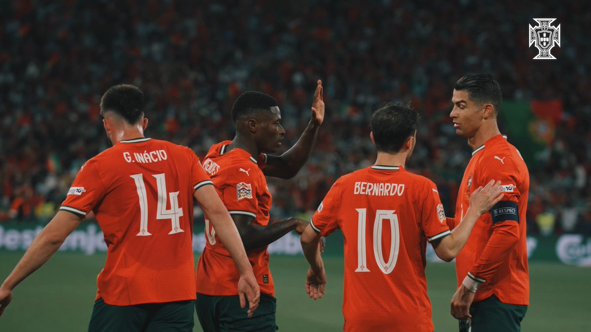 Abram alas: aí vem um golo do 𝗡𝘂𝗻𝗼 𝗠𝗲𝗻𝗱𝗲𝘀. 💎 Podes ver 𝗣𝗼𝗿𝘁𝘂𝗴𝗮𝗹 𝗢𝗻 𝗩𝗶𝗲𝘄 #50 aqui 👉 #FazHistória | #NationsLeague