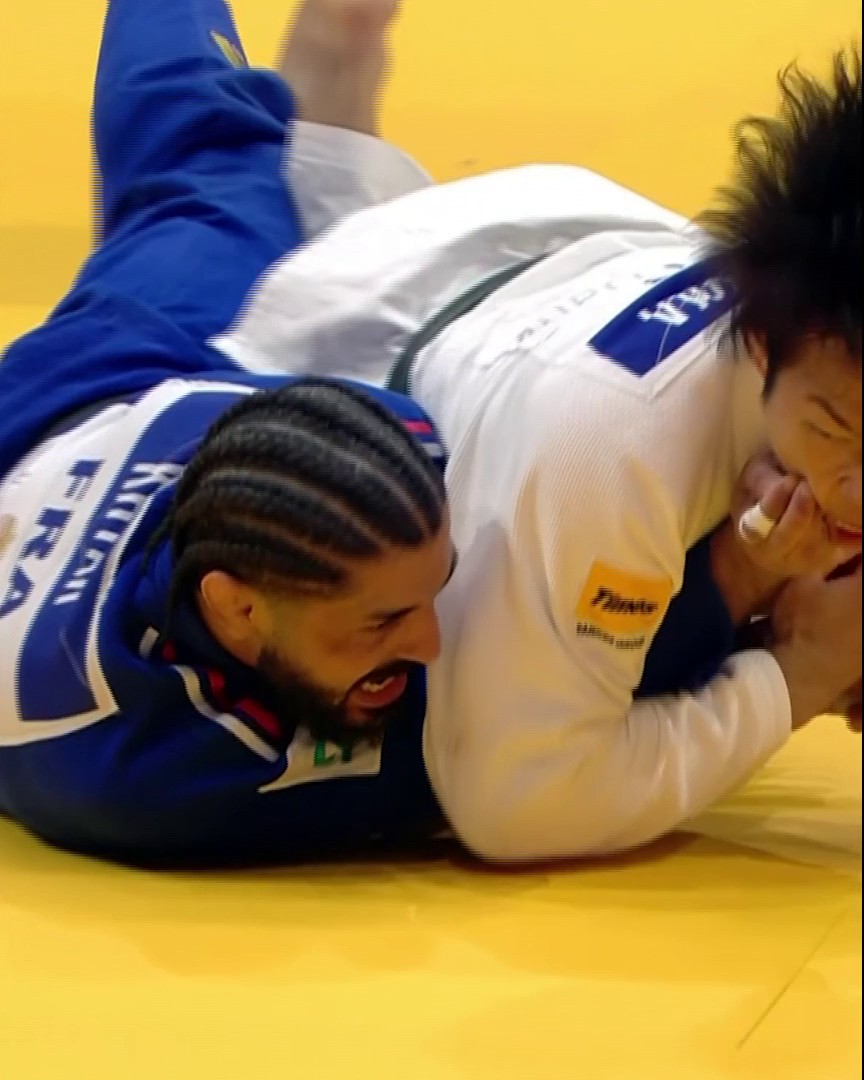 🥋🇫🇷 Le Français Walide Khyar tombe en quarts face à Takeoka (-66kg) suite à un ippon à 1’15 de la fin du combat. ❌ Toujours pas de médaille d'or tricolore dans ces championnats du monde de judo à Budapest.