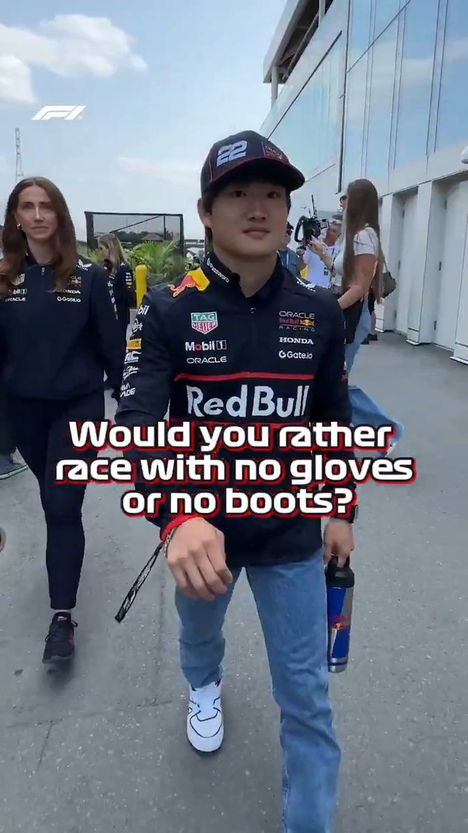 Would you rather race with no boots or no gloves? 🤔 We put it to our drivers... 👟🧤 #F1 #CanadianGP