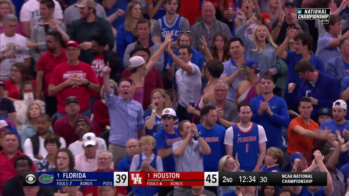 This was the shot. This was the shot when a couple of folks on press row looked over at me and I said: “Here they come.”
